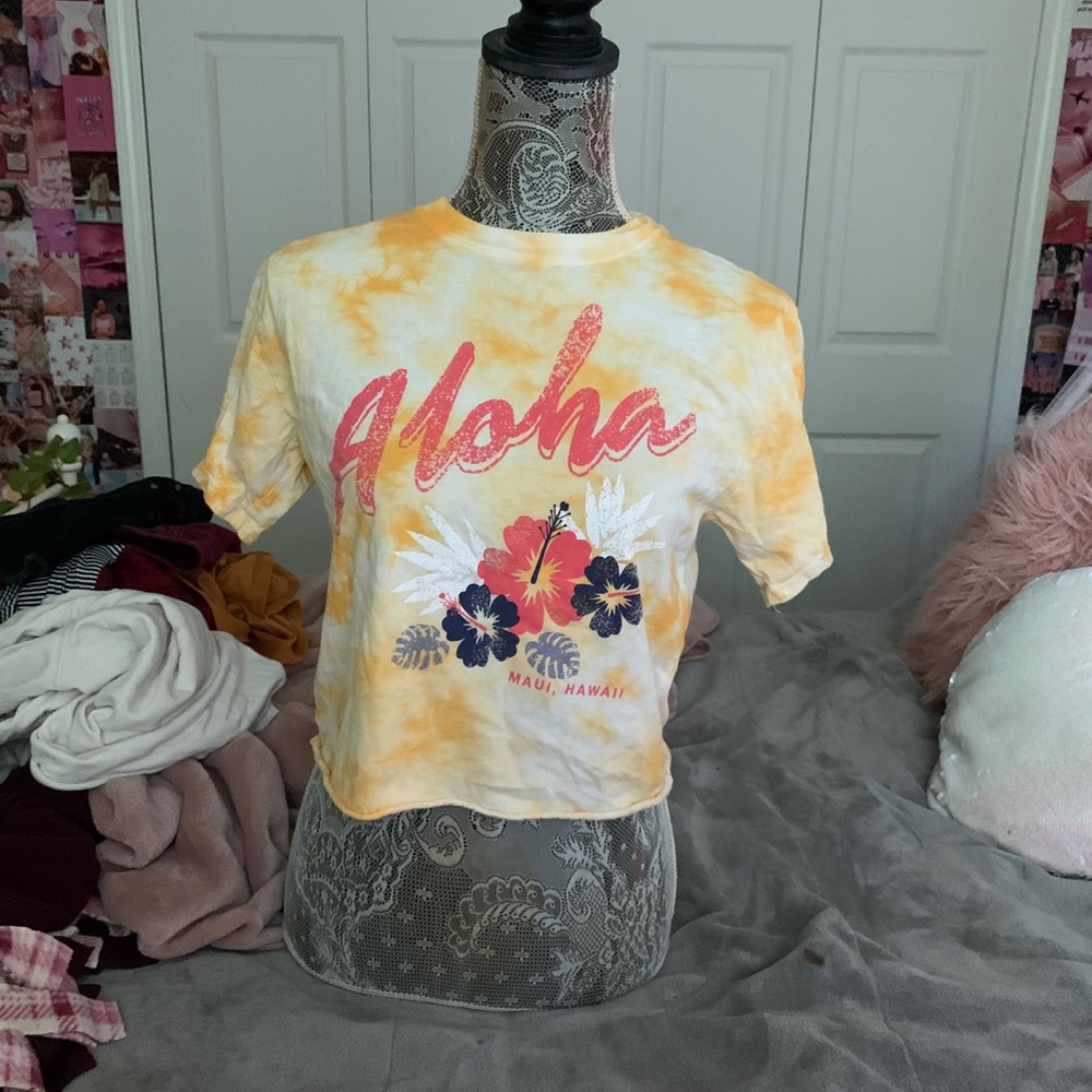 Aloha graphic tee